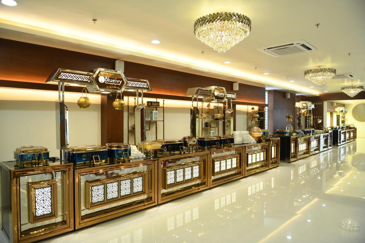Hotel Blueivy อานันด์ ภายนอก รูปภาพ